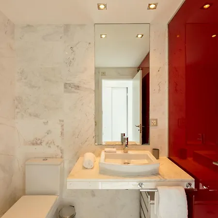 Apartment Plaja D En Bossa 4 Bedroom With Pool, Sea View & Only 8mins Drive To Airport *